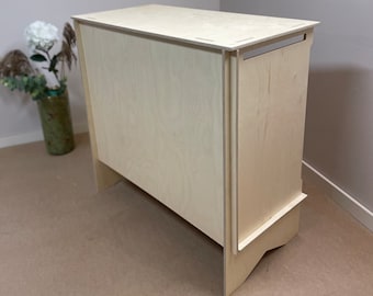 Portable Birch Plywood Counter Display: Collapsible Vendor Station