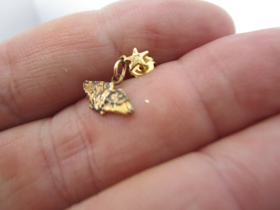 Vtg Petite Gold Filled Star & Eagle Dangle Pierce… - image 3