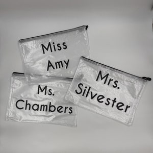 Kleine Reißverschlusstasche mit 2 Zeilen, Beutel, Name Pool Tasche, Benutzerdefinierte Lehrer Geschenk, Strandtasche, wasserfeste Tasche, personalisierte Pooltasche, Lehrertasche