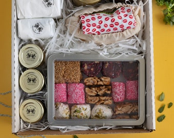 Caja de regalo Paquete Holidays Jerusalem Gold: Halva, café, tahini, dulces, canasta de regalo para el día de la madre - Caja de refrigerios de Israel personalizada