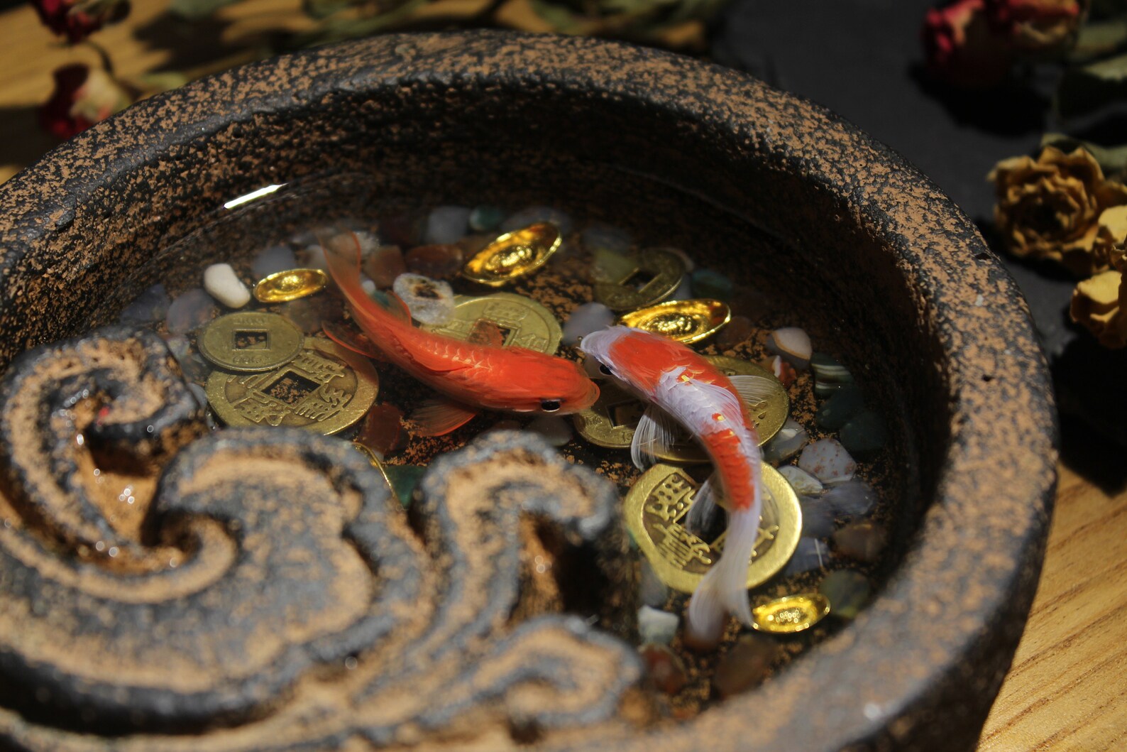 3D Resin Painting Two Koi Fish in Archaistic Containeracrylic Etsy