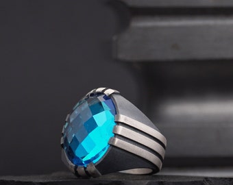 Handcrafted 925 Sterling Silver Ring with Engraved Case Design & Blue Zircon Stone Detail