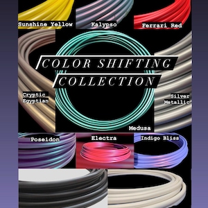 Puede incluir: Una colecci&oacute;n de aros de hula que cambian de color con nombres como "Sunshine Yellow", "Kalypso", "Ferrari Red", "Cryptic Egyptian", "Silver Metallic", "Medusa", "Poseidon", "Electra", "Indigo Bliss", "Black Widow" y "Moonstone Pearl".