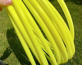 Polypro Hula Hoop - UV-reaktives Gelb 5/8 "oder 3/4"zusammenklappbar."