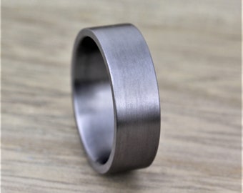 Tantalum Wedding Band, in 4 to 7mm width. Matte Finish, Comfort Fit with FREE Engraving! Wedding/Engagement Ring Flat top Tantalum