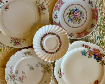Vintage Floral Plate Bundle - Set of 5