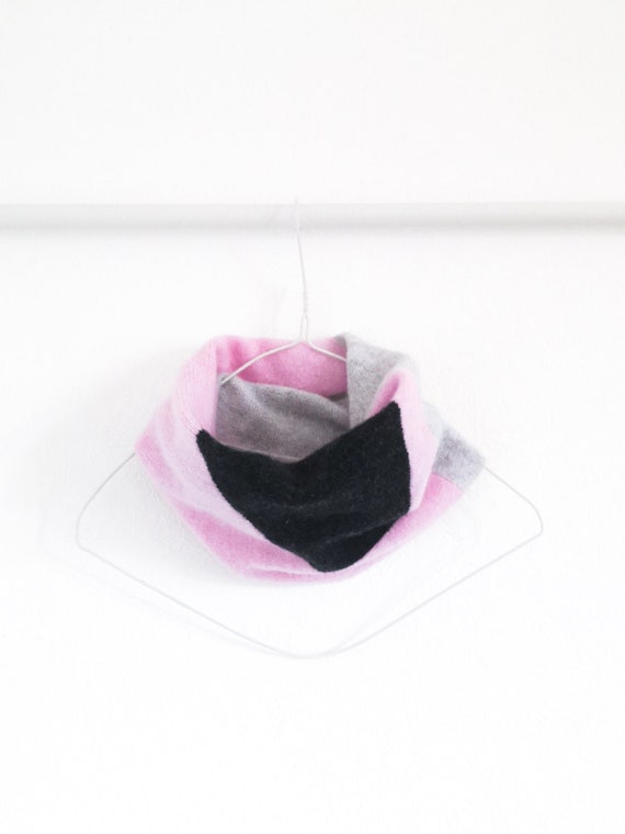 Intarsia snood, Pink, charcoal and light grey snood, Circle scarf, Block colour snood, Lambswool snood, Knitted accessories