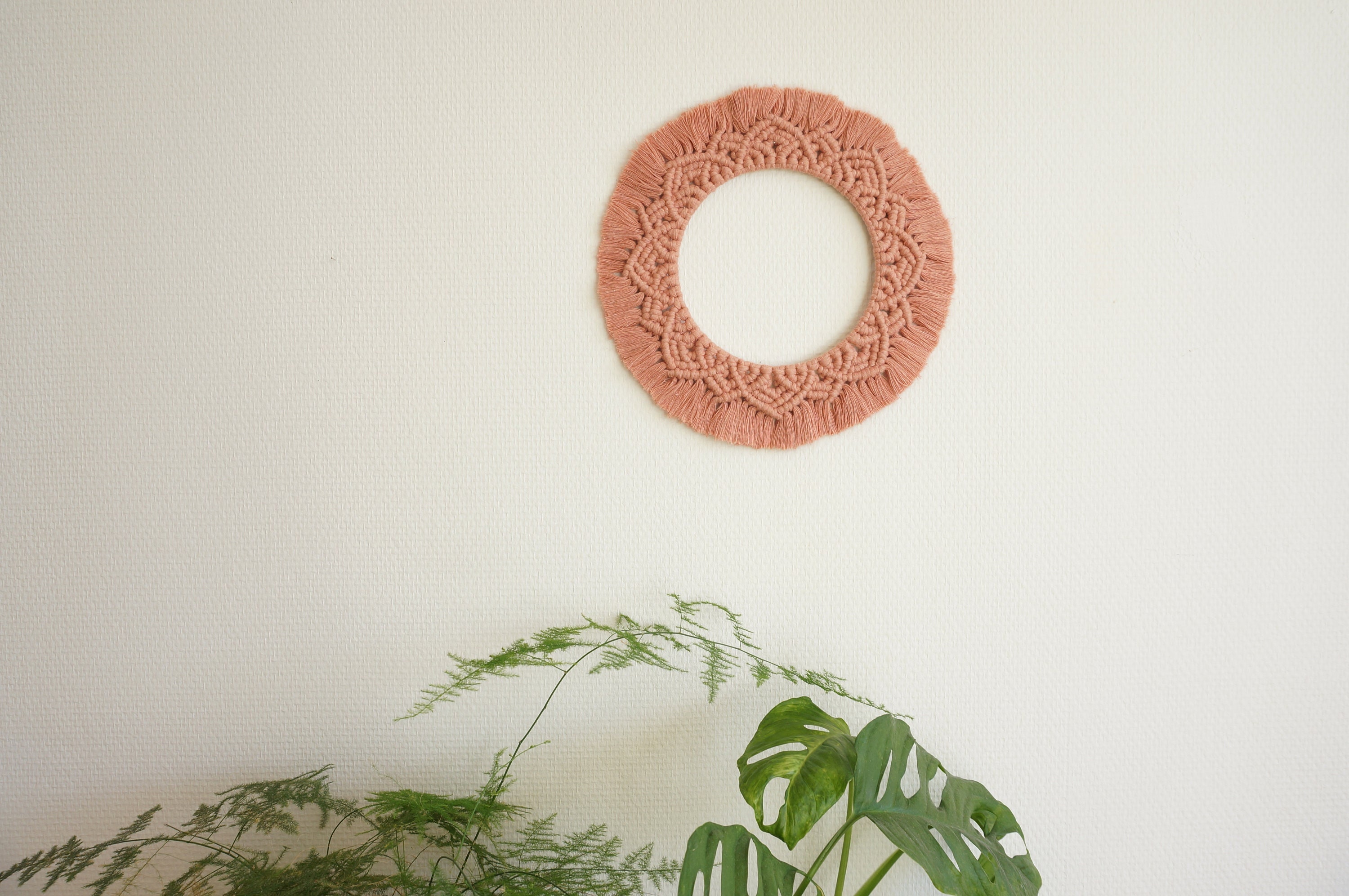 Couronne en Macramé Rose Poudré, Mandala Macramé, Décoration Murale