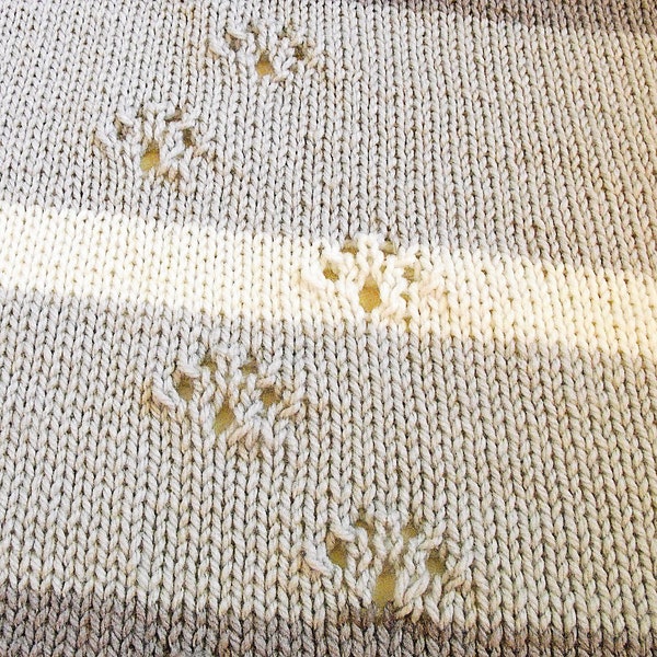 ALICE CAT's Paw Wrap Knitting Pattern, shawl, stole, designer knit shawl, cat paw pattern, easy, lace, triangle, hand knit pattern