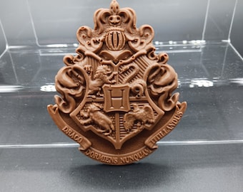 1 x Wizard School Themed Chocolate. Ideal Present for Any Young Wizard Or Witch!
