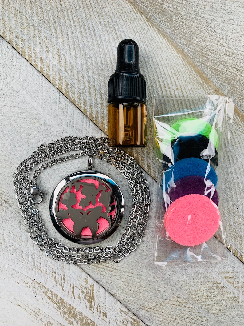 Flowers butterfly essential oil necklace locket diffuser