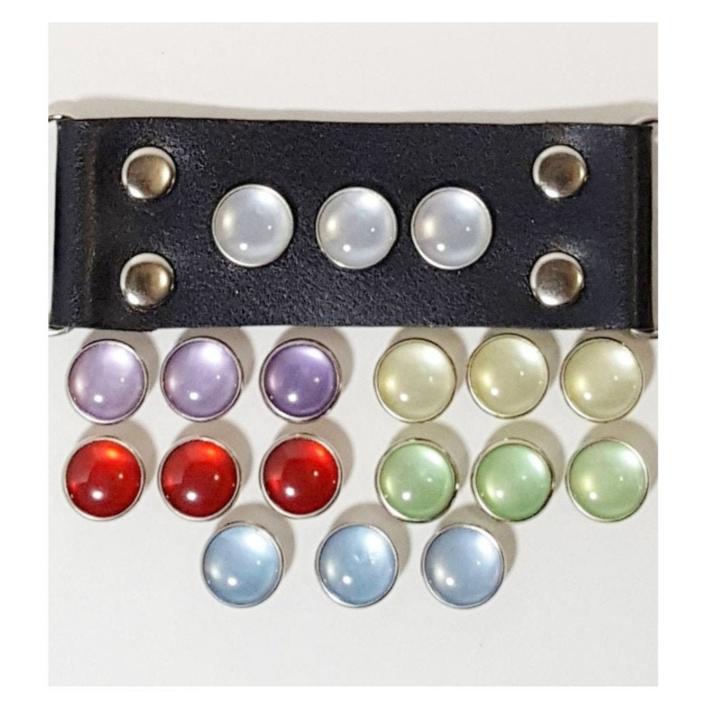 Pastel yellow pearl snap heads in size 16, 5 prong, quantity 500.