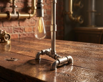 Steampunk-Tischleuchte mit Edison-Glühbirne | Industrielle Schreibtischlampe aus Rohr | Handgefertigte Vintage-Loft-Leuchte | Rustikale Nachttischlampe aus Metall