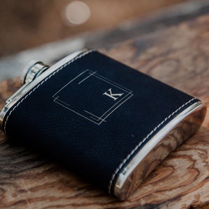Custom Flask | Personalized Flask | Custom Flask groomsmen gifts | Personalized flasks wedding gifts | Custom flask for birthday gifts