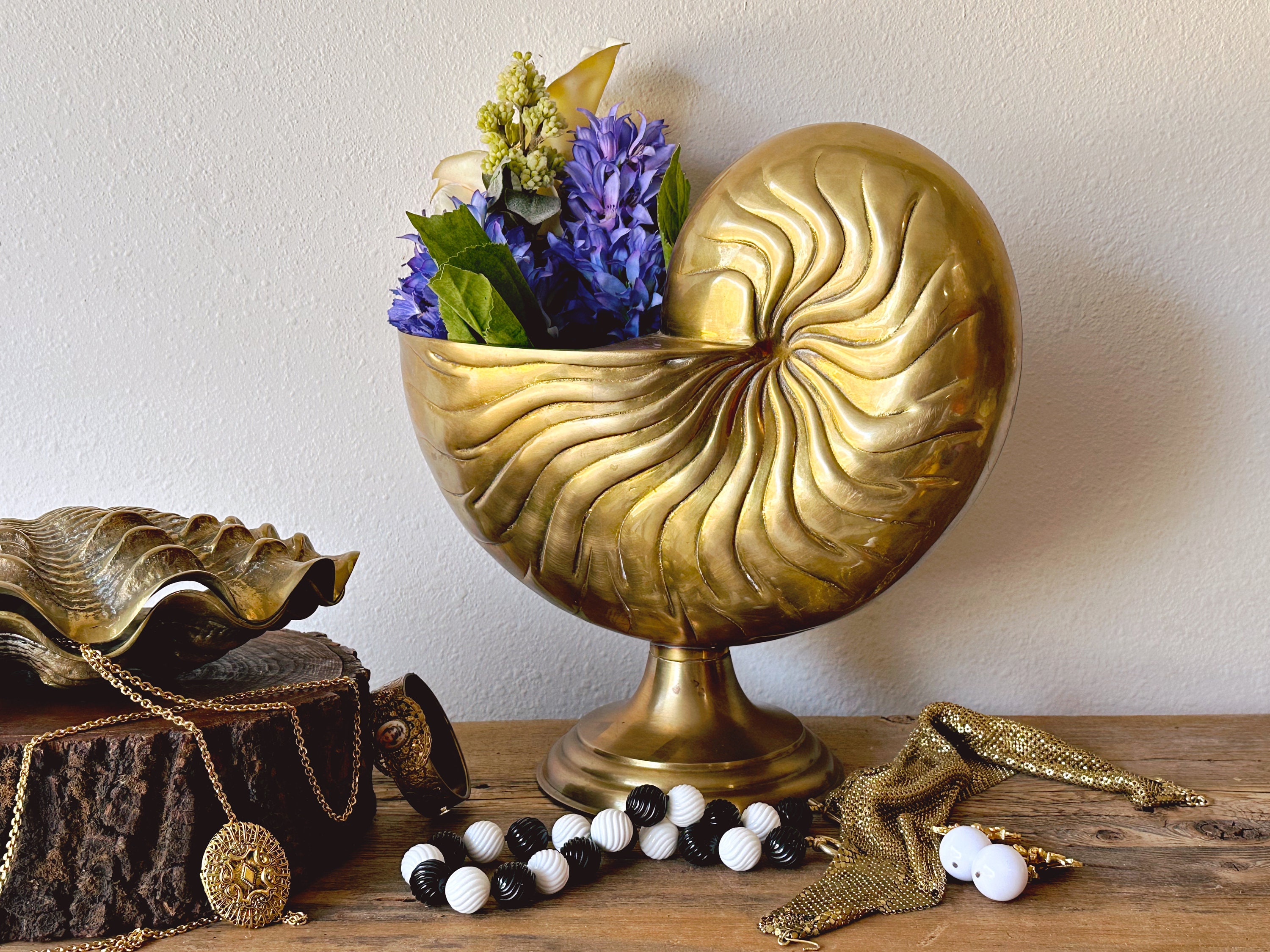 Large Vintage Brass Nautilus Sea Shell Planter Hollywood Regency