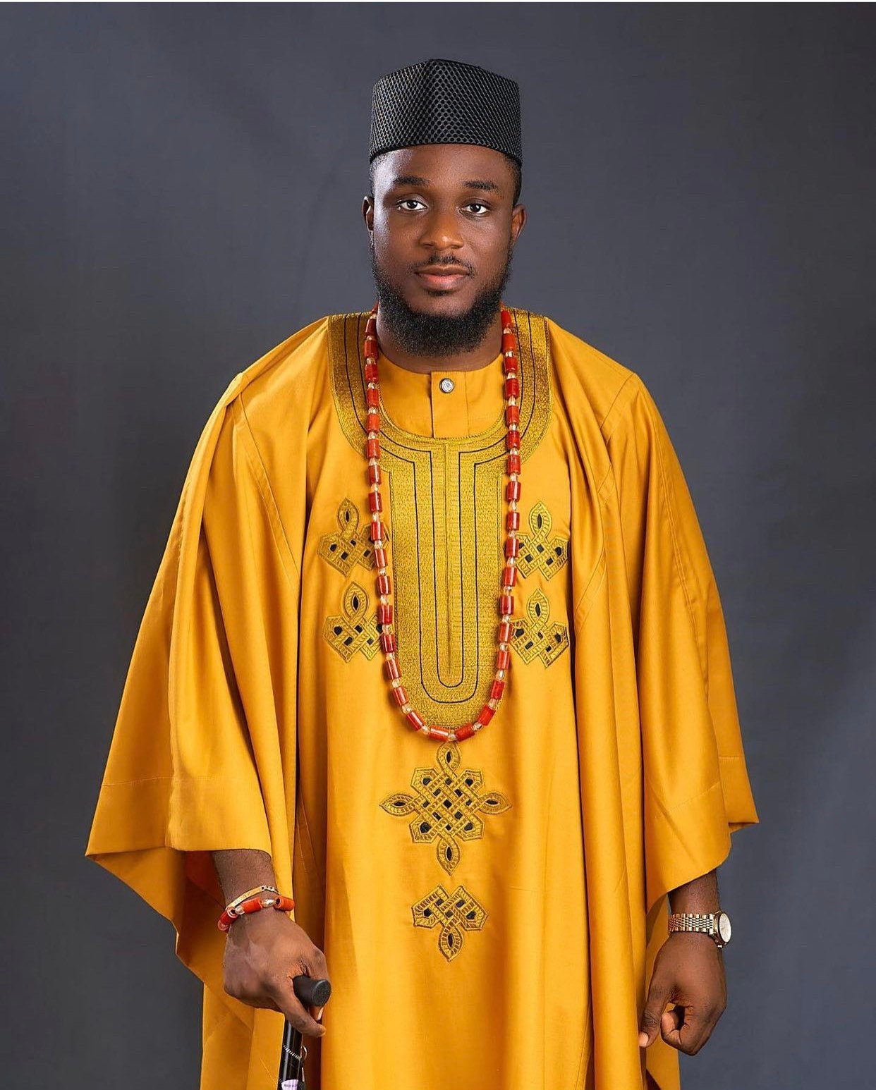 アフリカの伝統的な男性用衣装｜アフリカの3ピースアグバダ｜男性用布