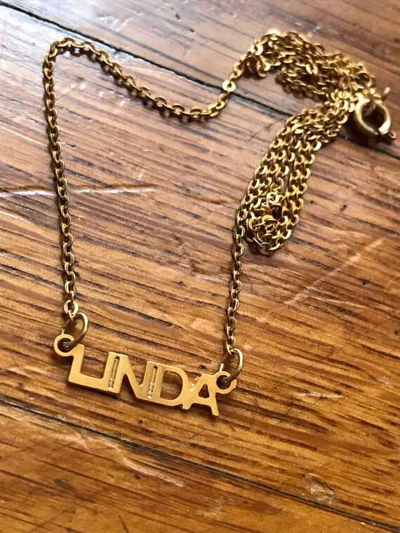 Vintage 90s Gold Tone linda Nameplate 