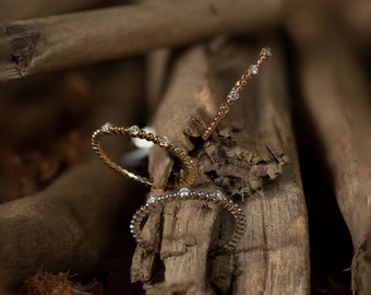 Pilas tricolores // Anillo de oro de 14k con diamantes // Apilable // Estilo minimalista