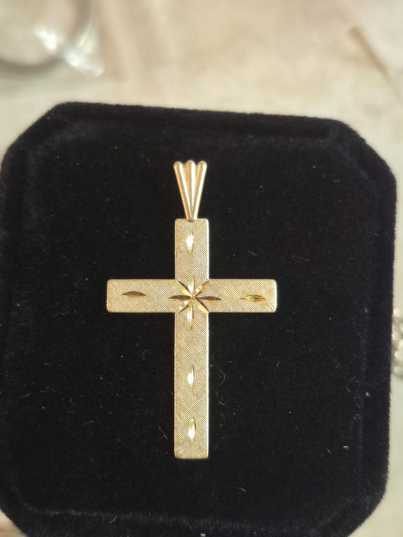 14k Gold Diamond Cut Cross Pendant