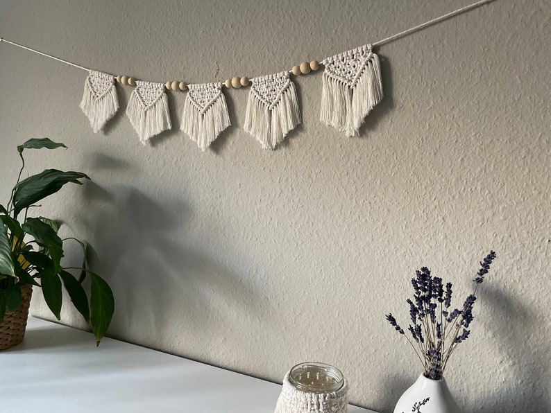 Makramee Girlande, Makramee Wimpelkette, Girlande Kinderzimmer, Wimpelkette Kinderzimmer, Wandbehang Boho Bild 6