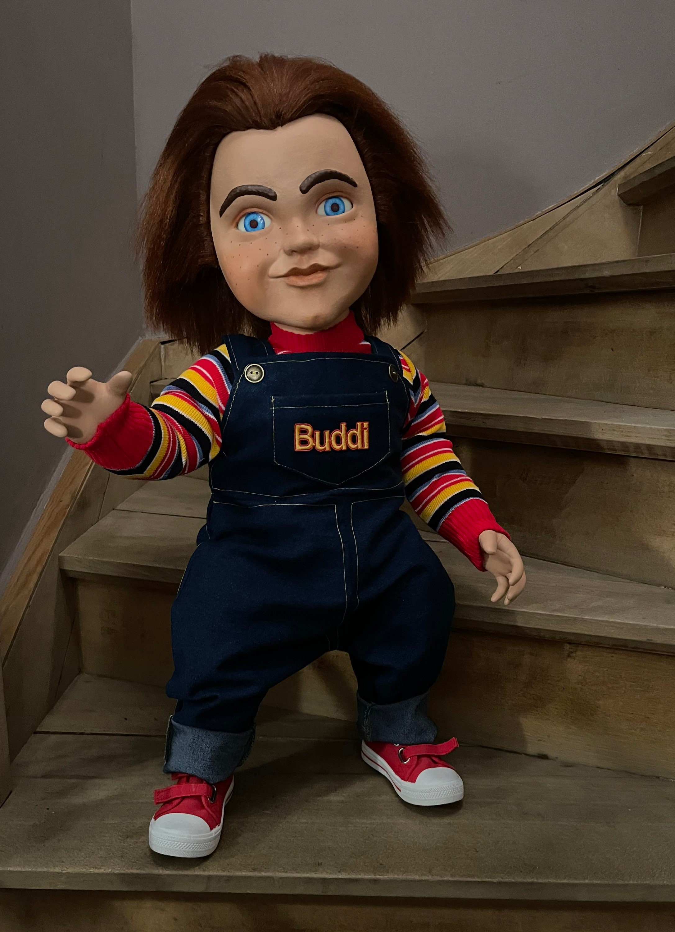 Chucky doll good guy -  France