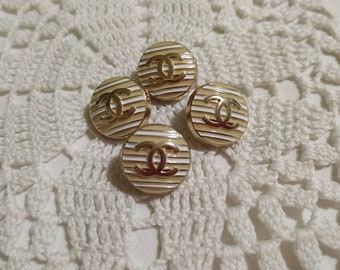 1950/'s 12 Apple Green Carved 2-hole 9//16/" 15 mm Vintage Buttons Casein Buttons