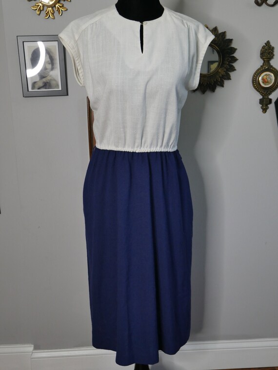 White top blue 2025 bottom dress