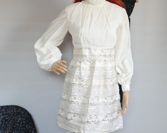 True Vintage 1960s Cute Creamy White Mini Dress Bishop Sleeves Turtleneck Womens Size Small