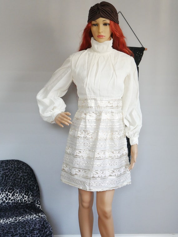 True Vintage 1960s Cute Creamy White Mini Dress Bi