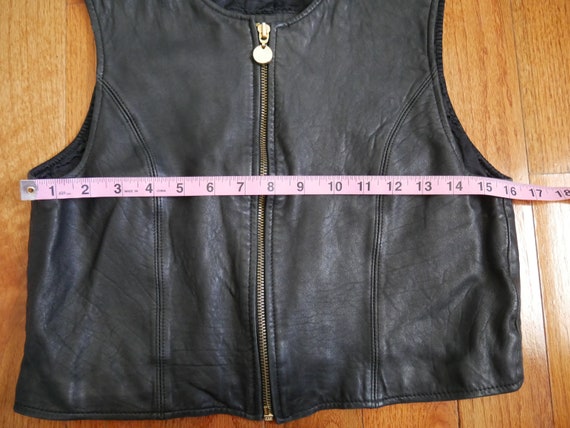 Very Cool 1980s Black Leather Zipper Vest Sienna … - image 6