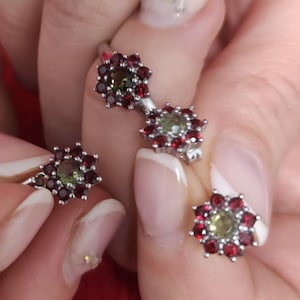 Jewelry set with faceted flower certificated Czech green moldavite and red garnets earrings pendant ring size 6 7 8 Sterling Silver 22 K,