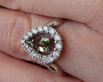 Faceted certificated drop Moldavite ring queen with clean zircon Сzech rare stone vltavin any Sizes in stock 6 7 8 Ag 925, 22 K