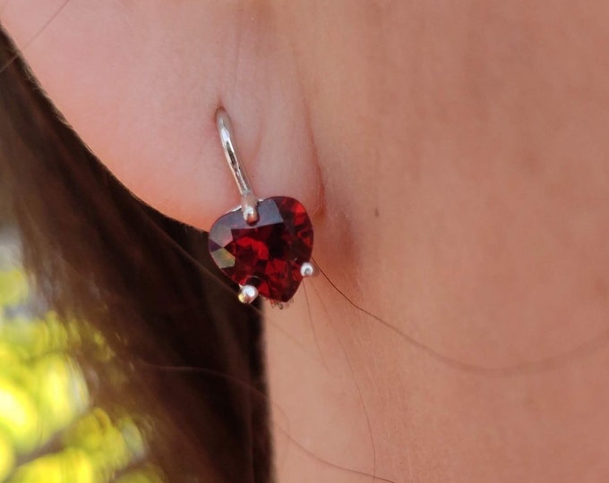 Silver heart shaped earrings with natural tiny garnet, pyrope Romantic gift Red gemstone with certificate of authenticity
