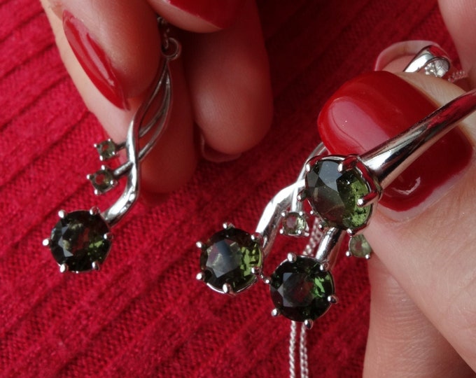 Jewelry set faerie with faceted Czech certificated green moldavite vltavin earrings pendant ring any size 6 7 8 Sterling Silver 925 22K