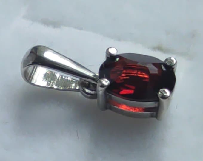 Silver oval garnet pendant January birthstone Natural Czech red pyrope Red gemstone certificated natural mineral, sterling Ag 925/1000, 22K