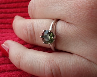 Simple Silver ring Faerie with round moldavite vltavin faceted meteorite custom any size to order 6, 7, 8 ect, certificate of authenticity