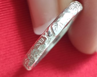 Silver linden leaf ornament phalanx ring Midi ring