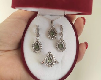 Sterling Silver jewelry set Queen with drop pear luxury certificated Czech moldavite and cubic zirconia earrings pendant ring size 6 7 8 9