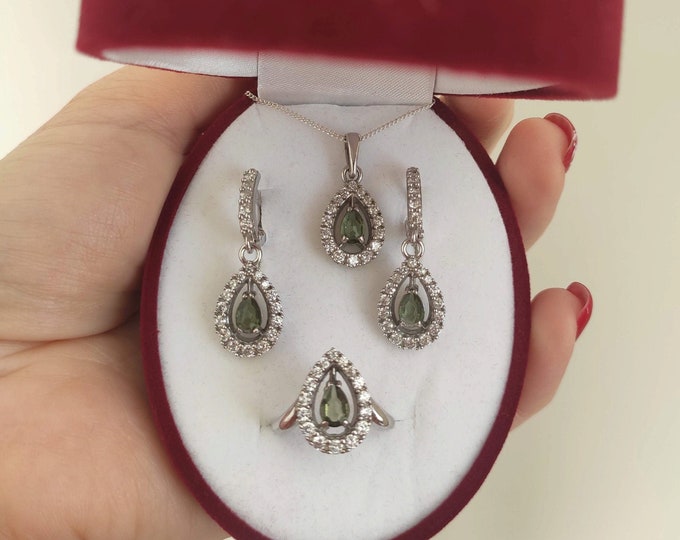 Sterling Silver jewelry set Queen with drop pear luxury certificated Czech moldavite and cubic zirconia earrings pendant ring size 6 7 8 9