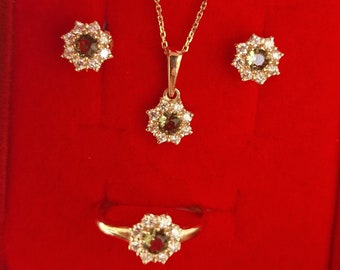 Yellow gold 585, 14K jewelry set pendant, ring, earrings screws Snowdrop with Czech moldavite vltavin certificate authenticity in stock