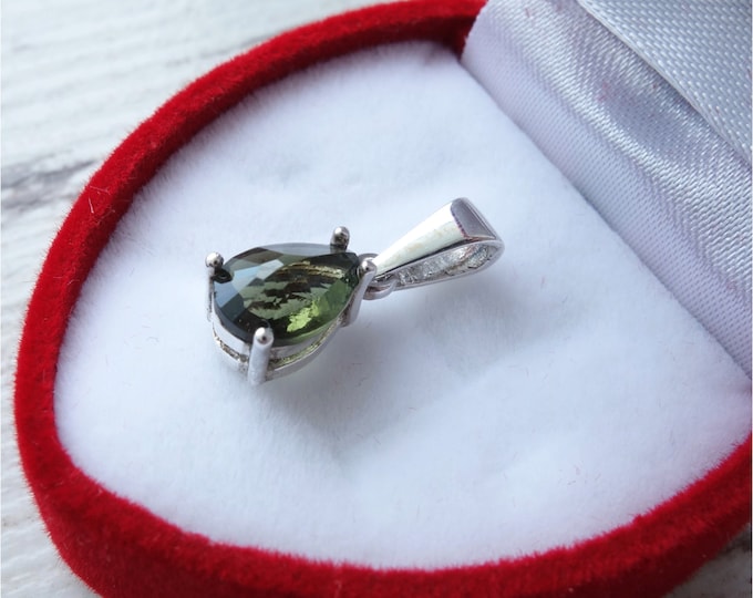 Faceted Moldavite pendant Silver drop shaped jewelry Czech green meteorite Rare stone Vltavin gift for her certificate of authenticity