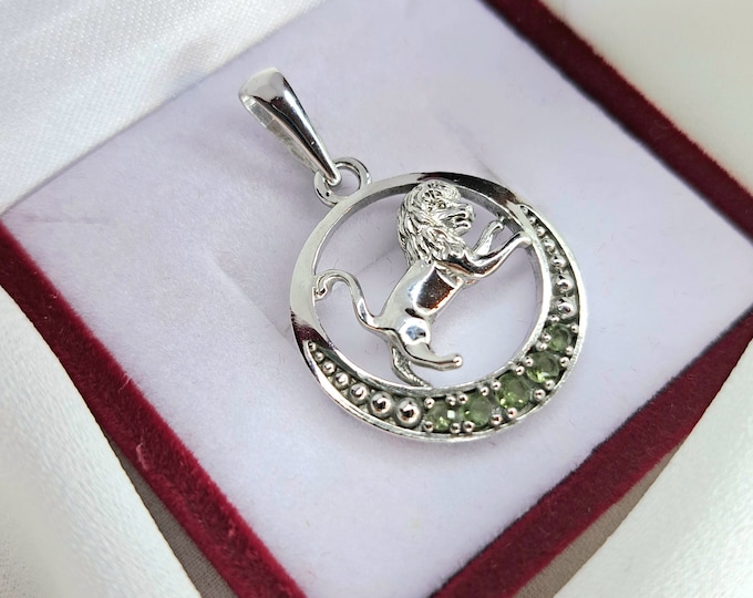 Leo Zodiac moldavite silver pendant, Real Czech meteorite moldavite, cosmic powerful stone, Horoscope Astrology Sign Medallion Pendant