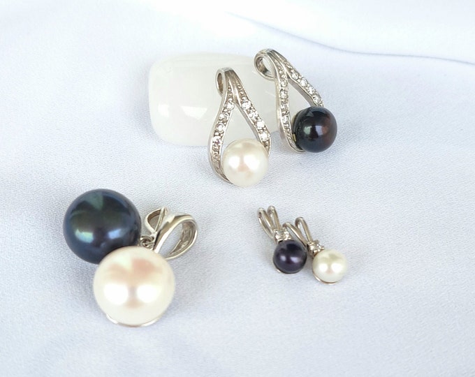 Pearl pendant in sterling silver with white and black pearls, tiny pearl pendant, large pearl pendant, Real Freshwater Pearl