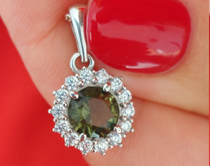 Silver 925 pendant necklace Green Sun with natural faceted round Czech moldavite - vltavin sterling Ag 925+Rh certificate authenticity