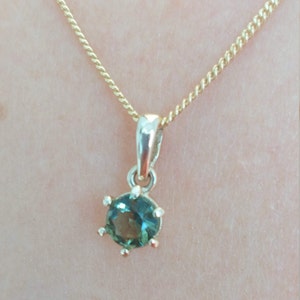 Pendant with faceted luxury round Czech meteorite circle moldavite 925 Sterling Silver 22 K, 585 Yellow Gold 14 K in stock gift for her