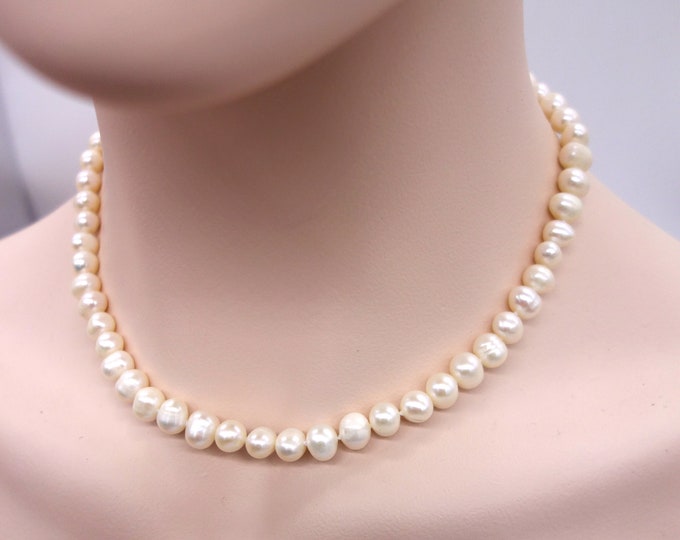 Women's freshwater natural black and white pearl necklace Yellow Swarovski pearl dainty necklet