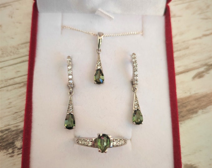 Silver Set Sirius with faceted Czech certificated green moldavite vltavin and clear zirconia earrings pendant ring any size 6 7 8