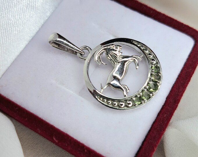 Capricorn Zodiac moldavite silver pendant, Real Czech meteorite moldavite, cosmic powerful stone, Horoscope Astrology Sign Medallion Pendant