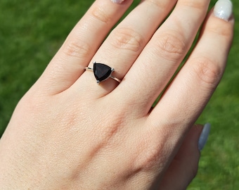 Silver garnet ring January birthstone triangular faceted natural Czech pyrope with certificate of authenticity, any size in stock 6, 7, 8, 9