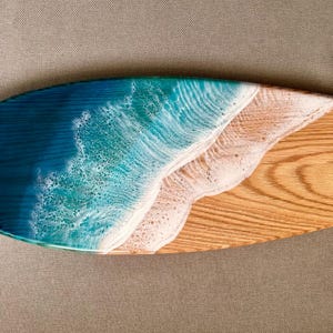 Handgemaakte surfplankkunst van 33 inch met gegraveerd ontwerp, ideaal surferverjaardagscadeau voor hem, perfect strandhuisdecor afbeelding 11